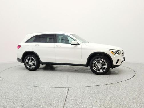 Polar White 2022 Mercedes-Benz GLC 300 Base