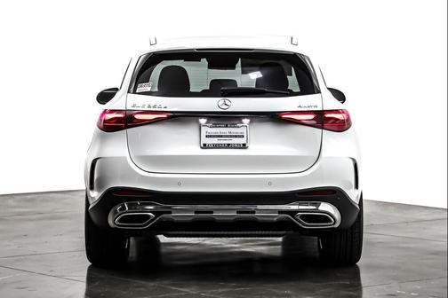 2026 Mercedes-Benz GLC 350e Base