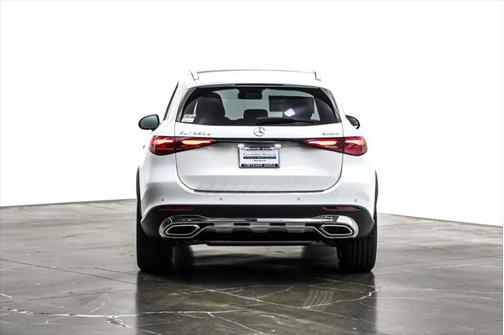2025 Mercedes-Benz GLC 350e Base