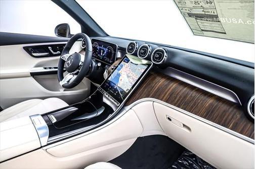 2025 Mercedes-Benz GLC 350e Base