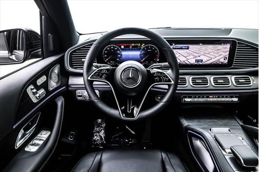 2025 Mercedes-Benz GLS 450 4MATIC
