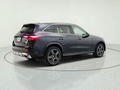 Nautical Blue Metallic 2023 Mercedes-Benz GLC 300 4MATIC