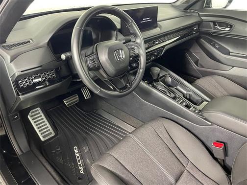 2025 Honda Accord Hybrid 