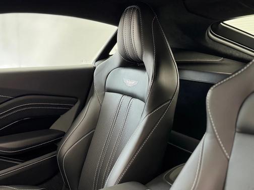 2021 Aston Martin Vantage Coupe