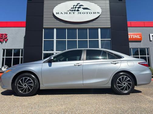 2017 Toyota Camry XLE