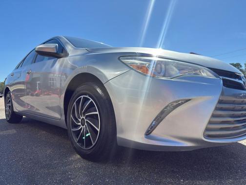 2017 Toyota Camry XLE