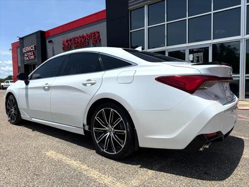 2019 Toyota Avalon Touring