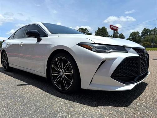 2019 Toyota Avalon Touring