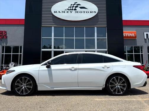 2019 Toyota Avalon Touring