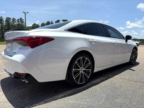 2019 Toyota Avalon Touring
