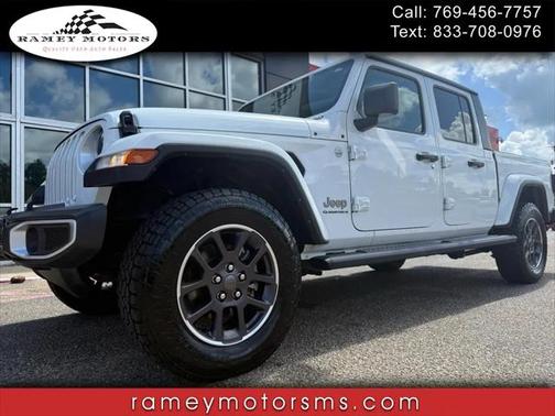 2023 Jeep Gladiator Overland
