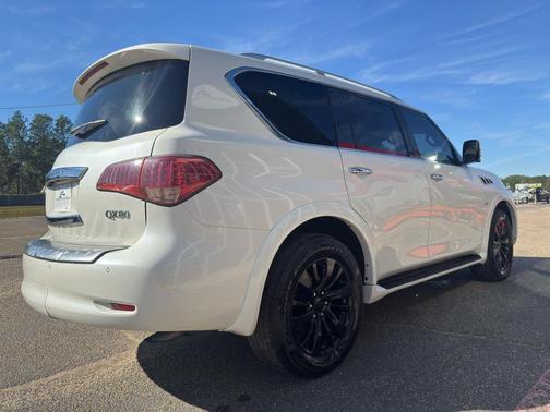 2017 INFINITI QX80 Base