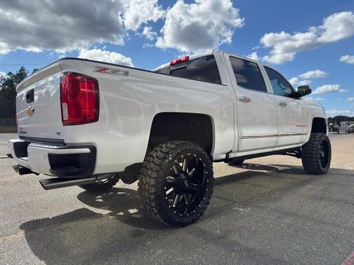 2017 Chevrolet Silverado 1500 Custom