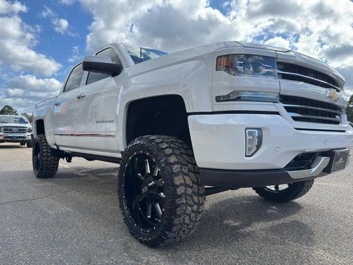 2017 Chevrolet Silverado 1500 Custom