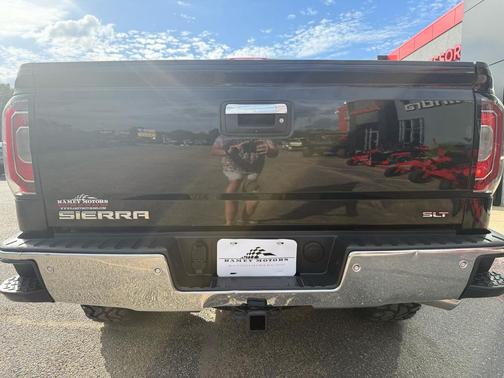 2017 GMC Sierra 1500 SLT