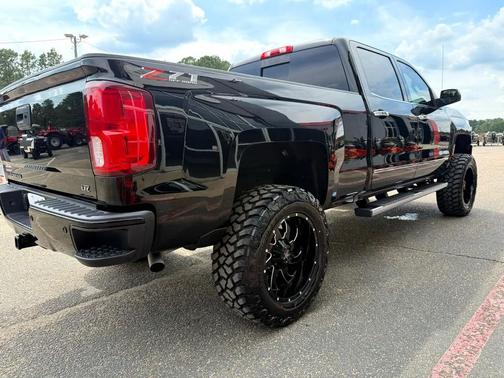 2018 Chevrolet Silverado 1500 Custom