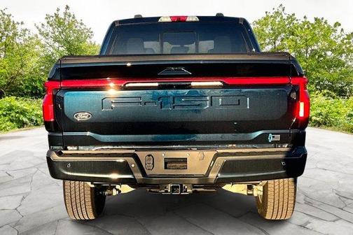 2024 Ford F-150 Lightning LARIAT