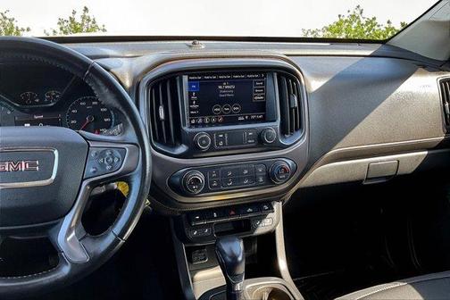 2022 GMC Canyon AT4