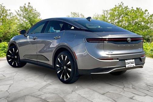 2023 Toyota Crown Platinum