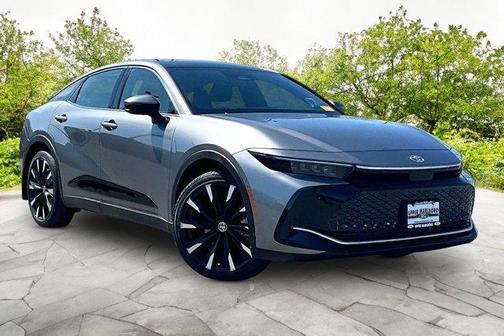 2023 Toyota Crown Platinum