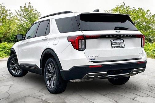 2026 Ford Explorer 