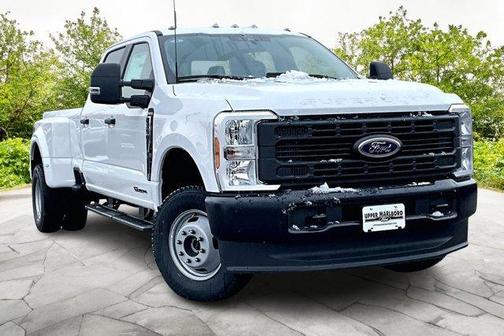 Oxford White 2026 Ford F-350 XL Truck
