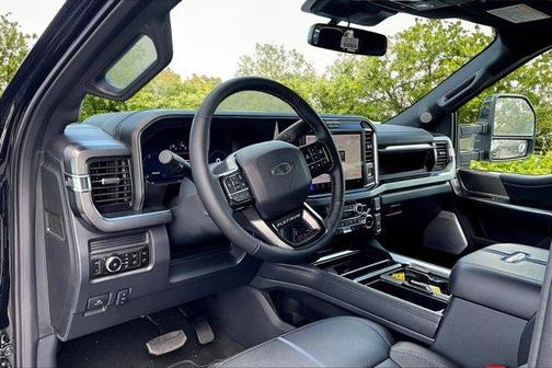 2026 Ford F-250 Platinum