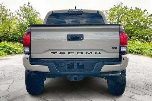 2018 Toyota Tacoma 