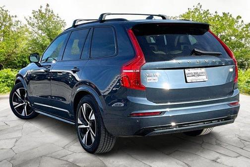 2022 Volvo XC90 Recharge Plug-In Hybrid T8 R-Design 7 Passenger