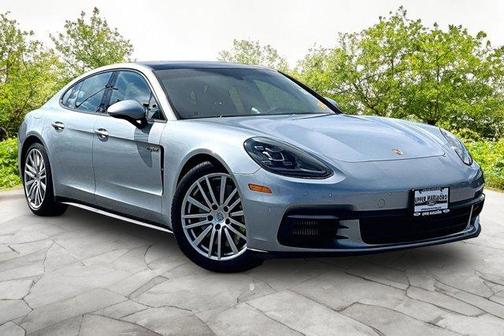 2019 Porsche Panamera 4