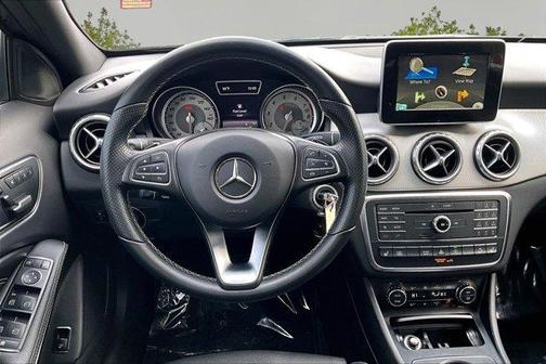 2017 Mercedes-Benz GLA 250 Base 4MATIC