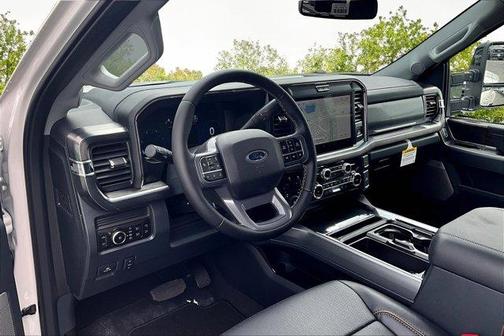 2025 Ford F-350 Lariat Super Duty