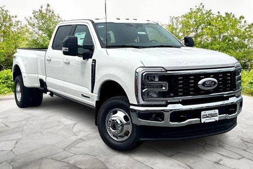 2025 Ford F-350 Lariat Super Duty