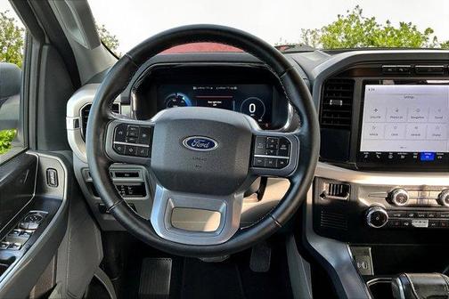 2023 Ford F-150 Lightning XLT