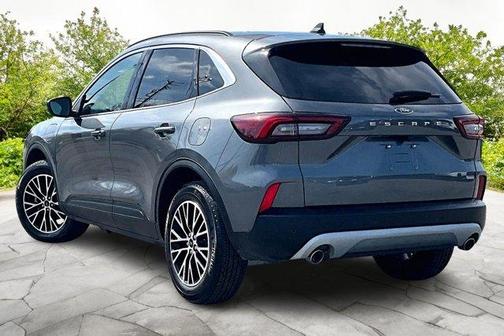 Carbonized Gray Metallic 2025 Ford Escape PHEV