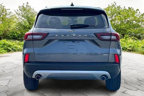 Carbonized Gray Metallic 2025 Ford Escape PHEV