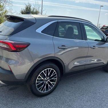 Carbonized Gray Metallic 2025 Ford Escape PHEV PHEV