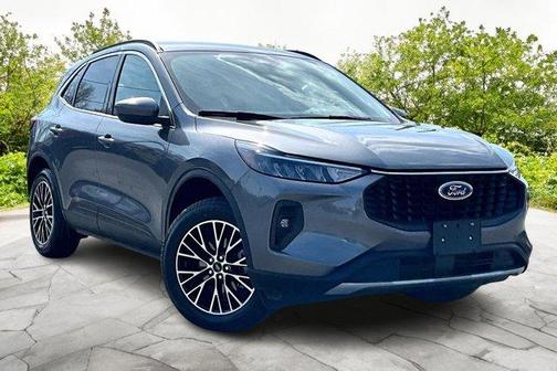 Carbonized Gray Metallic 2025 Ford Escape PHEV