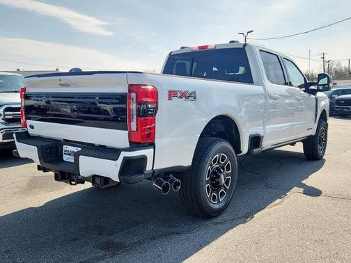 2025 Ford F-250 Platinum