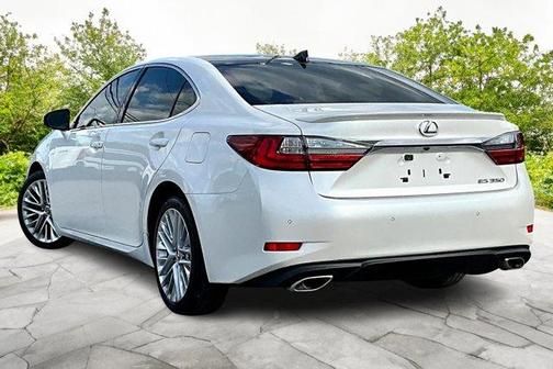 2018 Lexus ES 350 Base