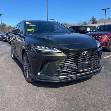 Nori Green Pearl 2023 Lexus RX 350h Luxury