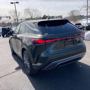 Nori Green Pearl 2023 Lexus RX 350h Luxury