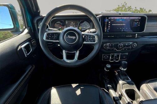 Pearlcoat 2024 Jeep Wrangler 4xe Sahara