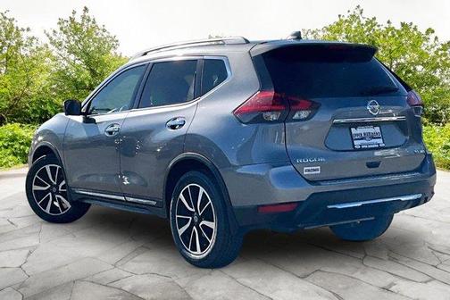 Gun Metallic 2018 Nissan Rogue SL