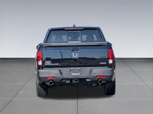 2023 Honda Ridgeline Black