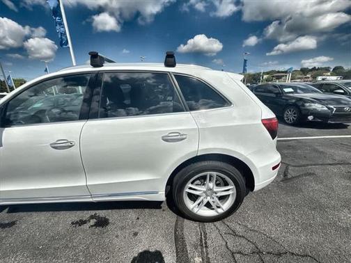 2016 Audi Q5 2.0T Premium Plus