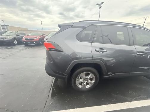 2024 Toyota RAV4 Hybrid SE