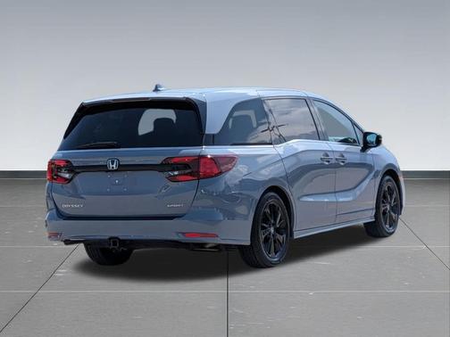 Sonic Gray Pearl 2023 Honda Odyssey Sport