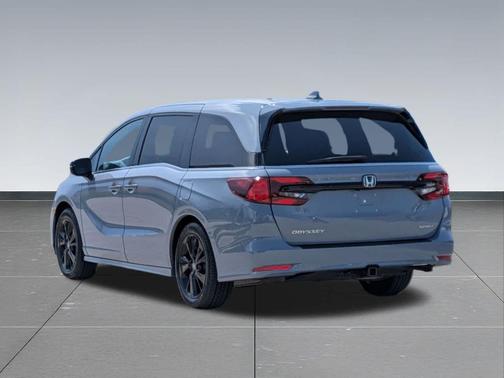 Sonic Gray Pearl 2023 Honda Odyssey Sport