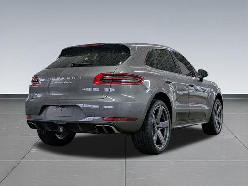 2016 Porsche Macan Turbo